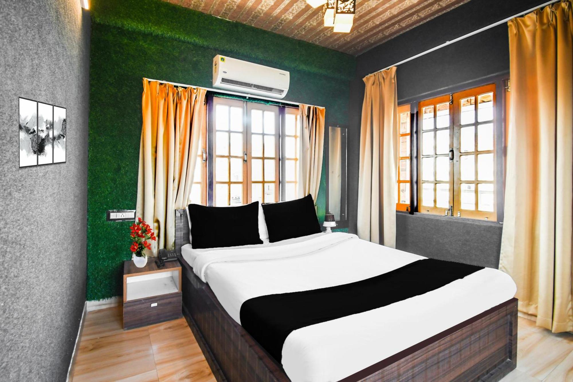 Super Hotel O Champasari Siliguri Formerly Four Fox Suits Panchanai Extérieur photo