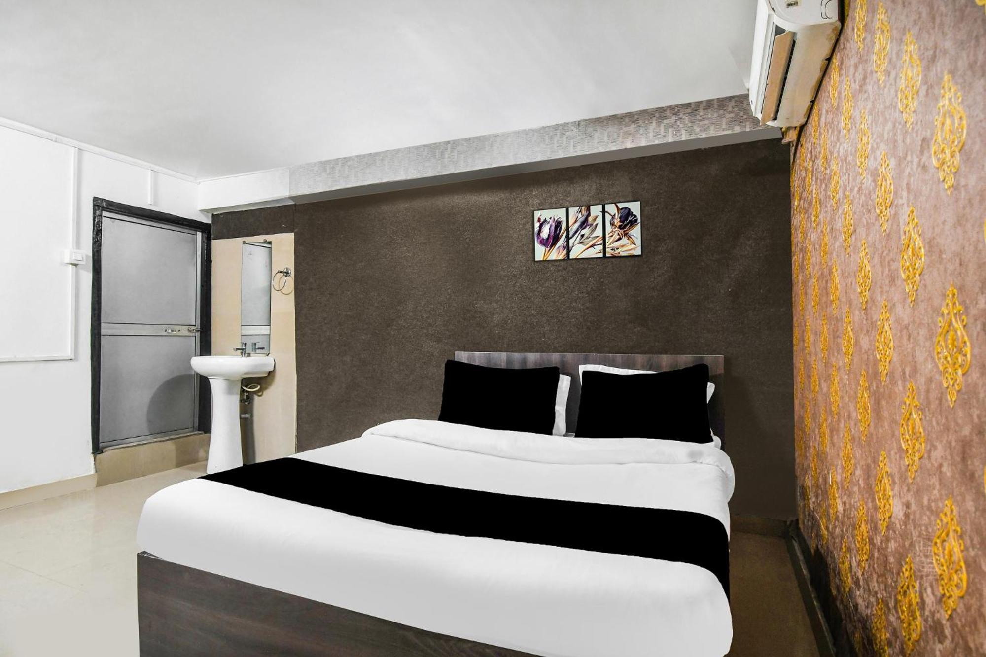 Super Hotel O Champasari Siliguri Formerly Four Fox Suits Panchanai Extérieur photo