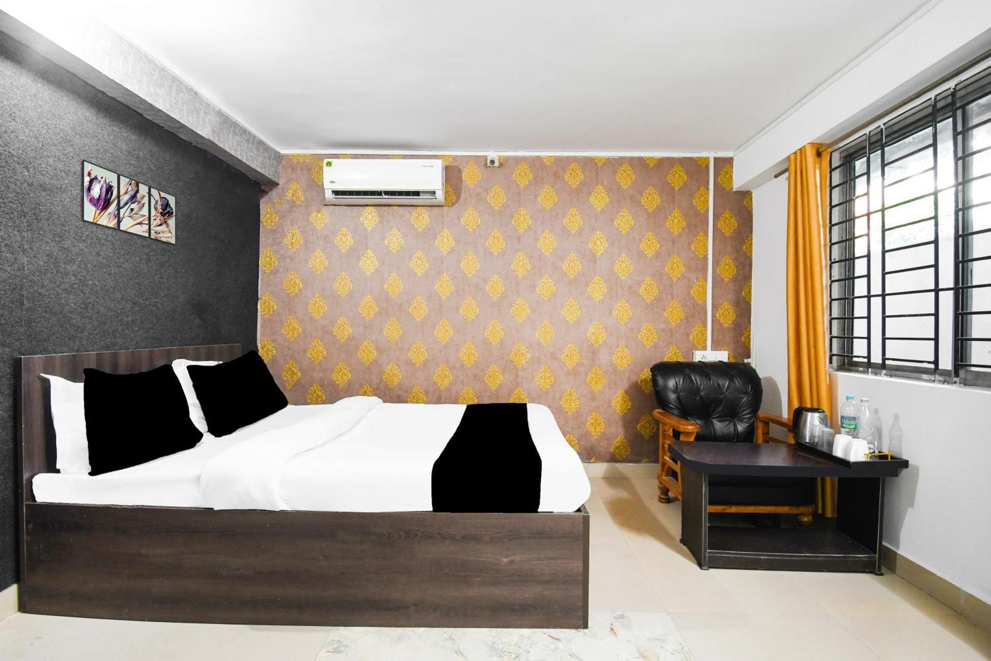 Super Hotel O Champasari Siliguri Formerly Four Fox Suits Panchanai Extérieur photo